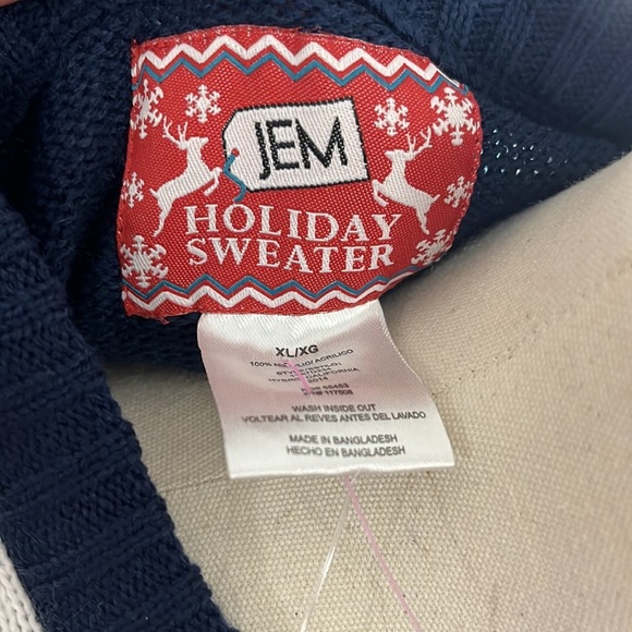 JEM holiday sweater - Picture 8 of 9